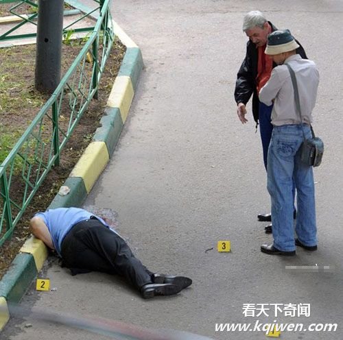 俄前陆军上校被当街枪杀 曾被判战争罪(现场组图)
